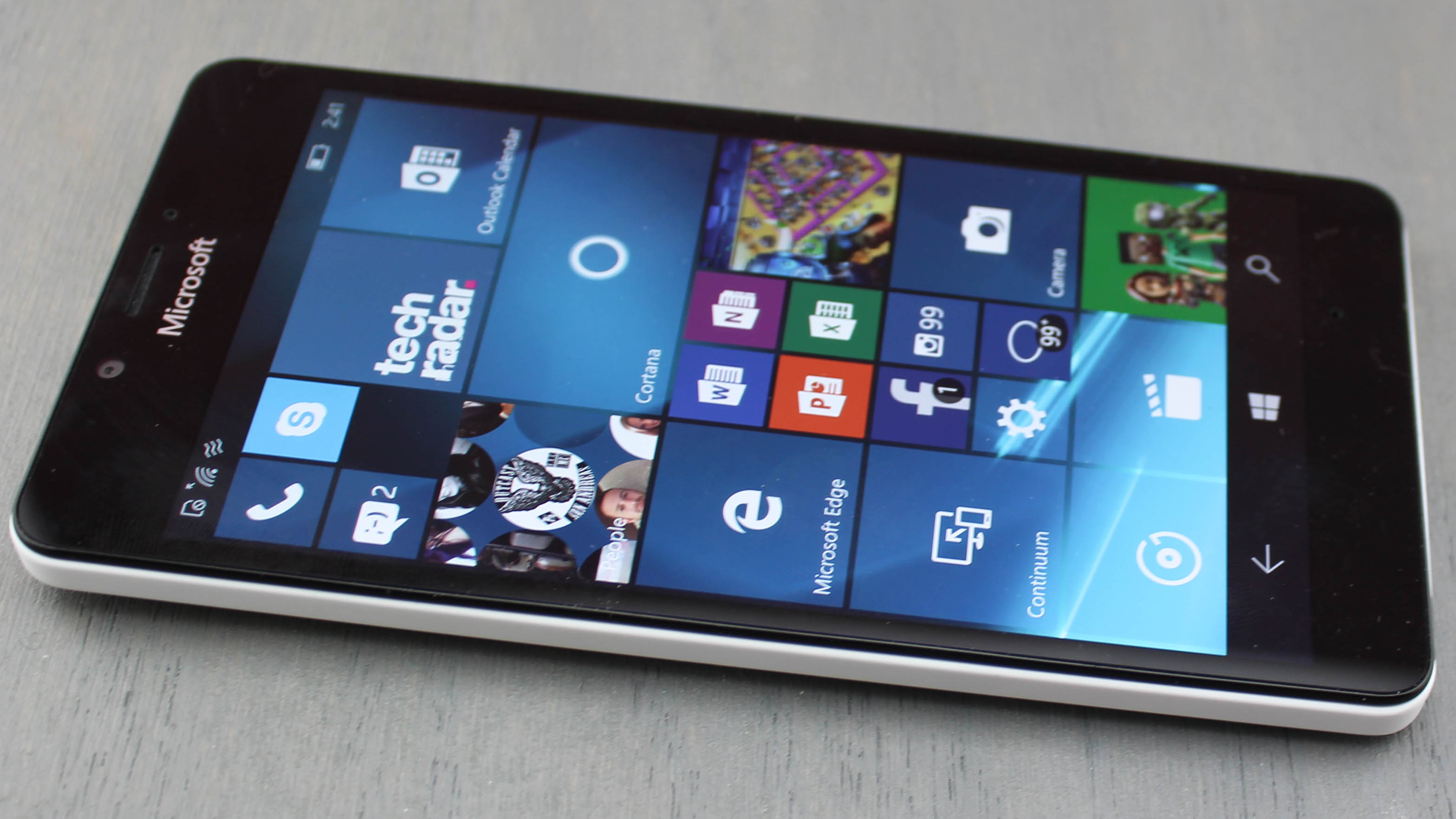 Windows 10 Mobile: Полезные сочетания клавиш в режиме Continuum Windows 10 Mobile: Полезные сочетания клавиш в режиме Continuum