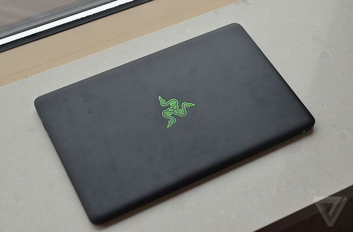 CES 2016: Blade Stealth – конкурентоспособный, но не игровой ультрабук от Razer