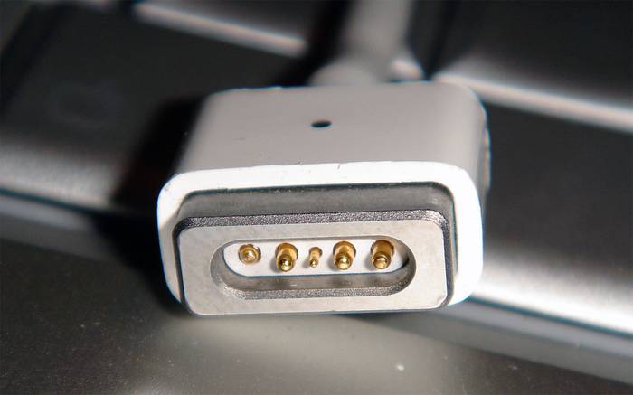 Что делать, макбук не включается Что делать, макбук не включается