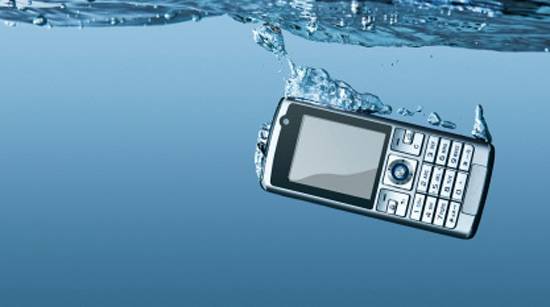 Что делать, не включается сотовый телефон