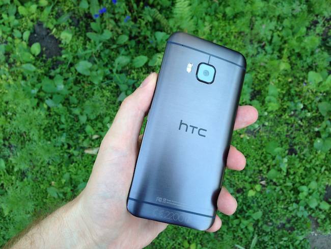 Почему греется батарея в телефоне и садится