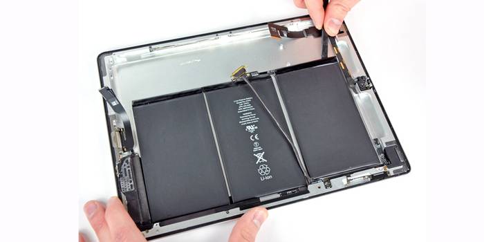 Почему iPad постоянно перезагружается Почему iPad постоянно перезагружается