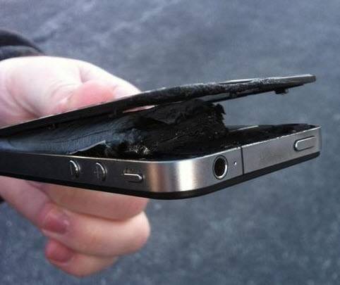 Почему iPhone перезагружается при зарядке Почему iPhone перезагружается при зарядке