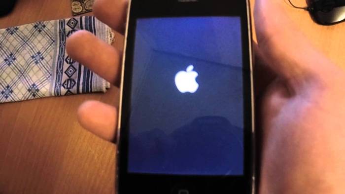 Причины и решения по которым Айфон не включается