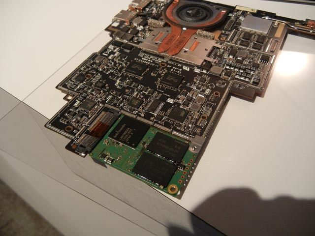 Surface Pro 3 изнутри