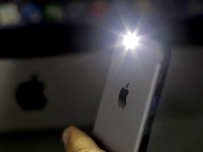 Как включить вспышку когда звонят на айфон