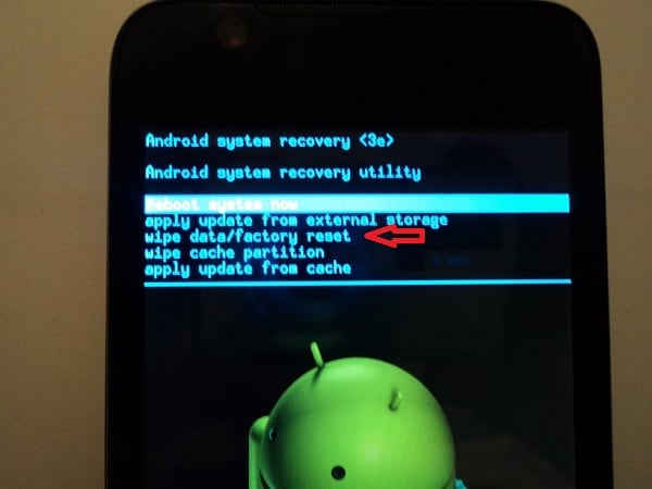 Процесс com.android.phone остановлен что делать