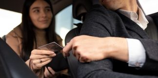 Трансфер в Санкт-Петербурге: удобный способ передвижения по городу и области